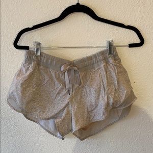 Lululemon Hotty hot short 2.5”